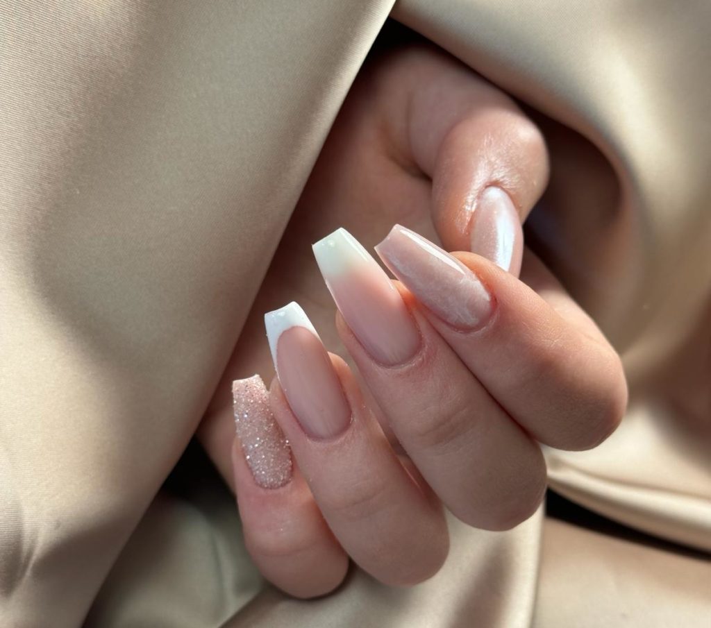 Nail art taille M sur nude